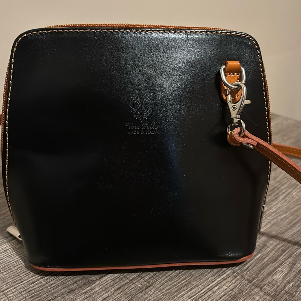 Vera Pelle crossbody purse used black and brown